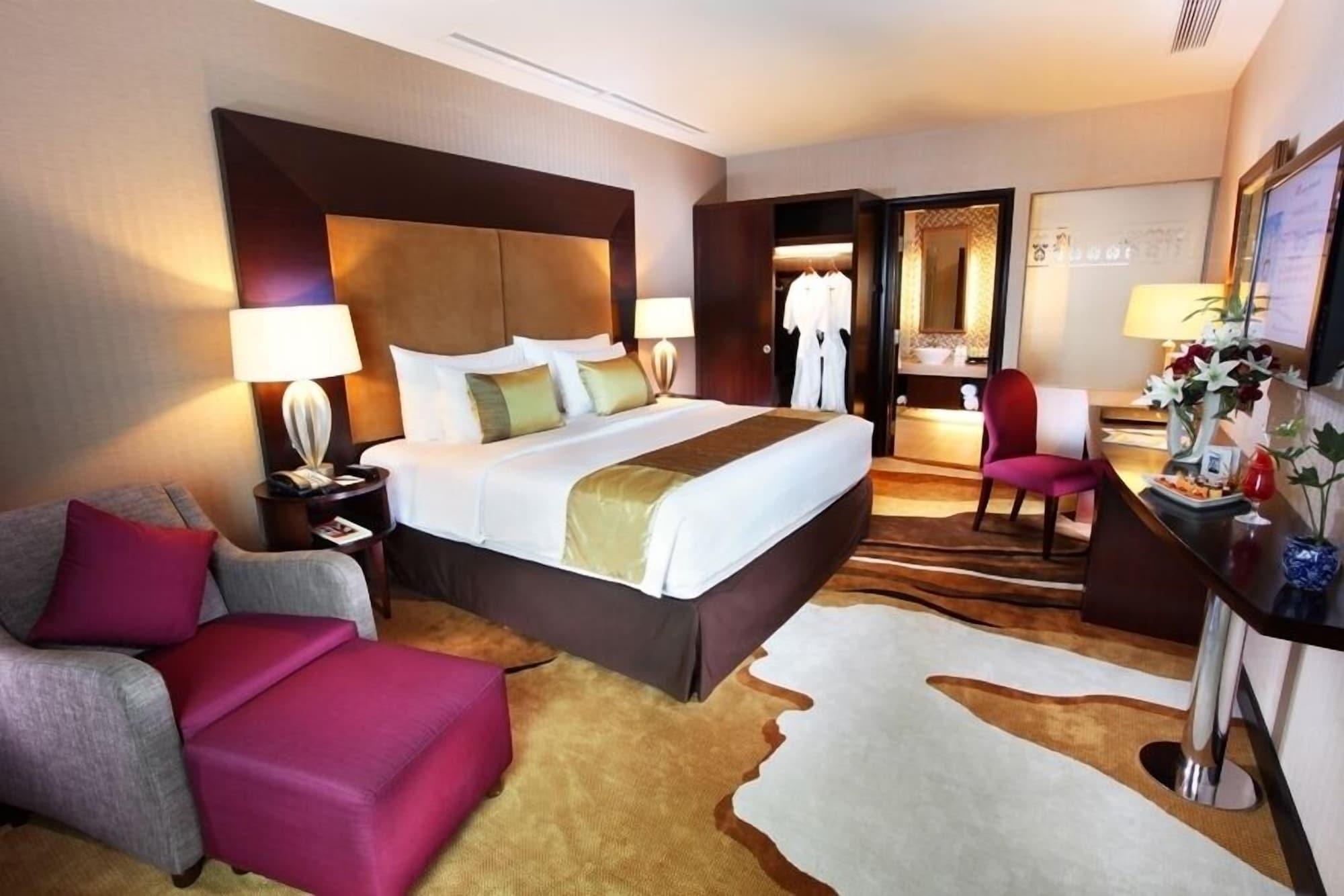 Swiss-Belhotel Ambon Esterno foto