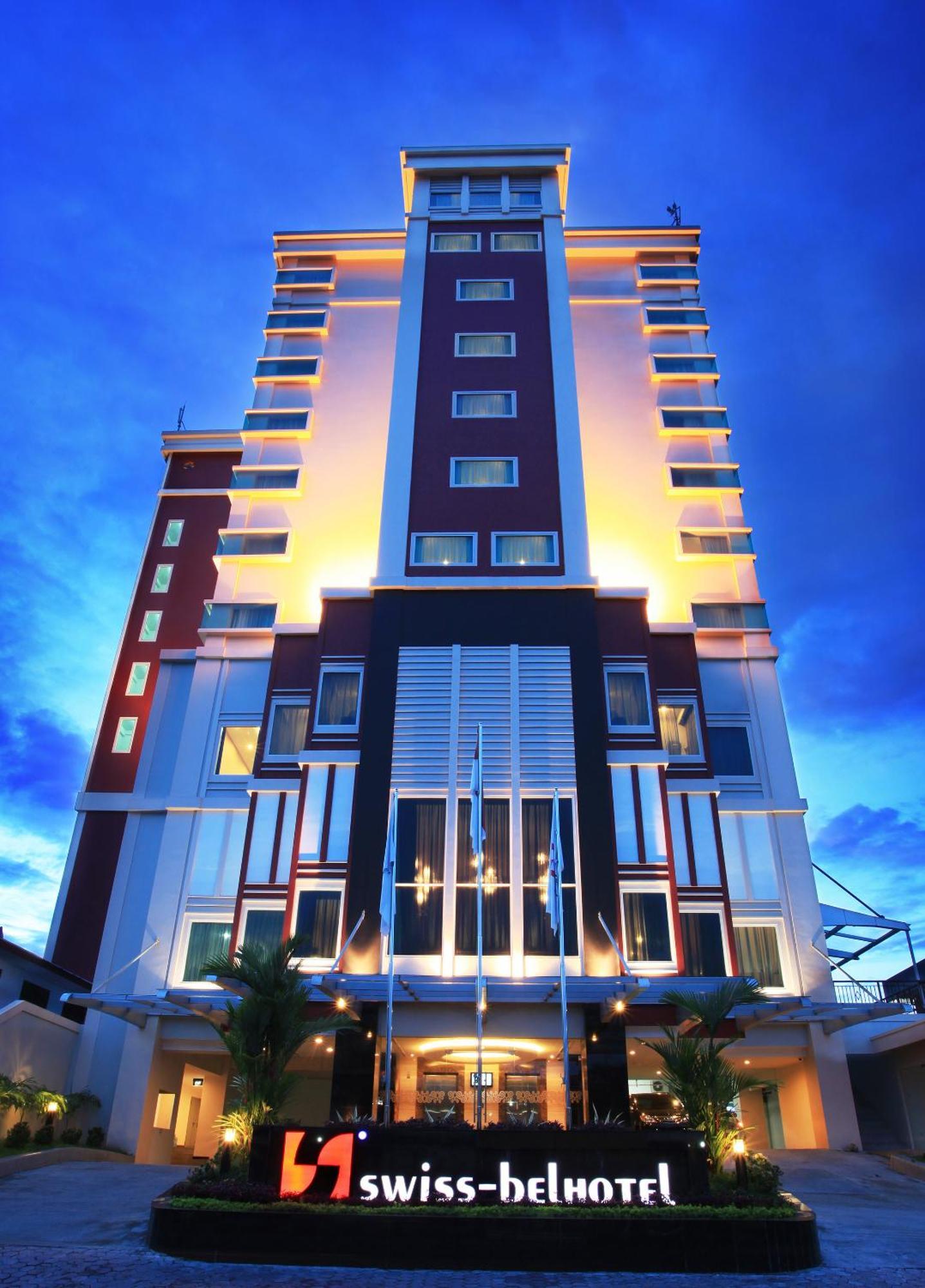 Swiss-Belhotel Ambon Esterno foto