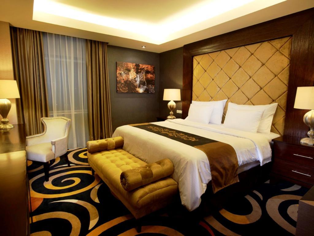 Swiss-Belhotel Ambon Esterno foto