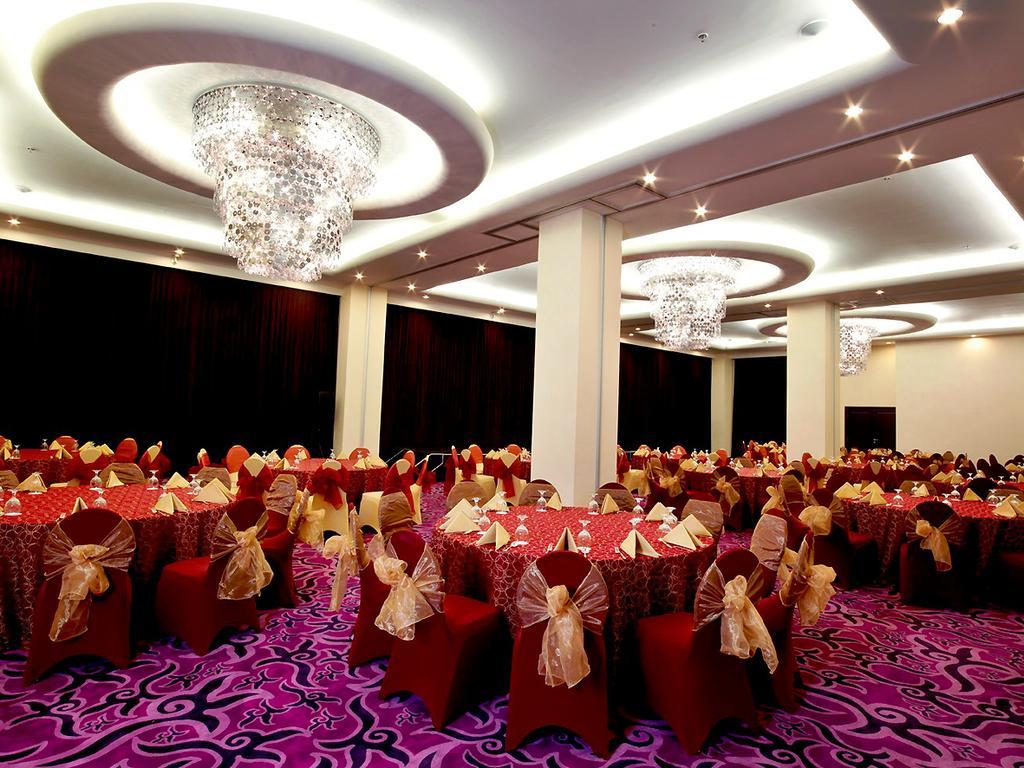 Swiss-Belhotel Ambon Esterno foto