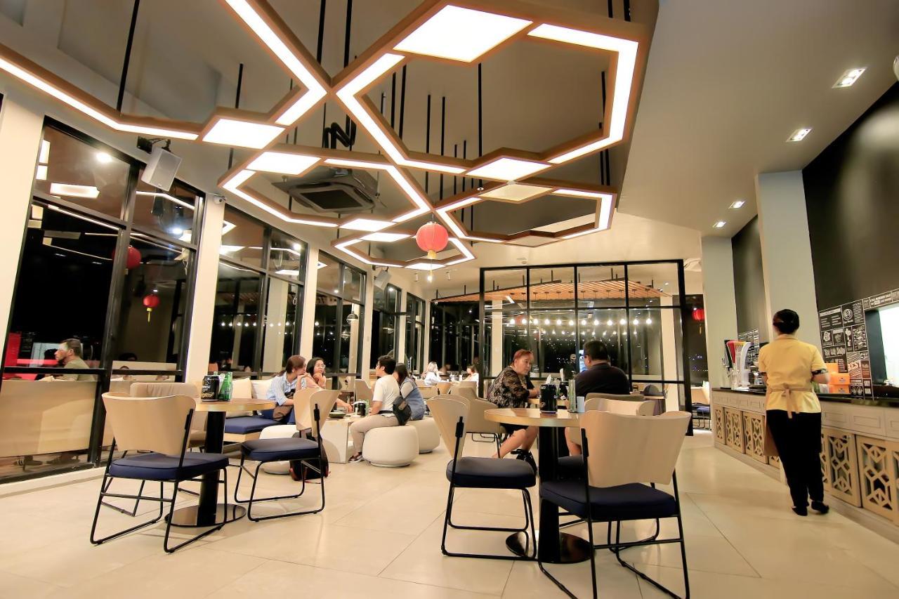 Swiss-Belhotel Ambon Esterno foto